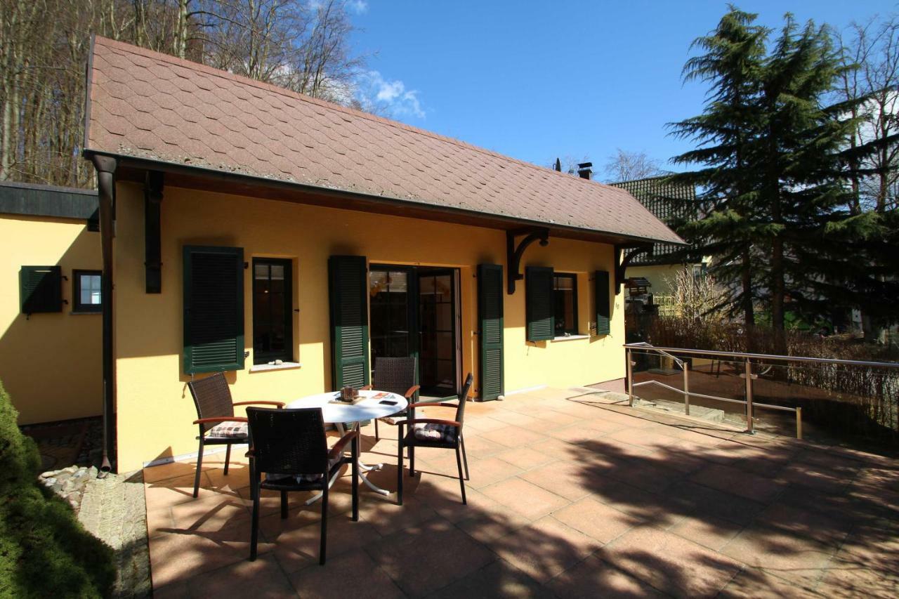 Ferienhaus Sommertied Sellin  Buitenkant foto