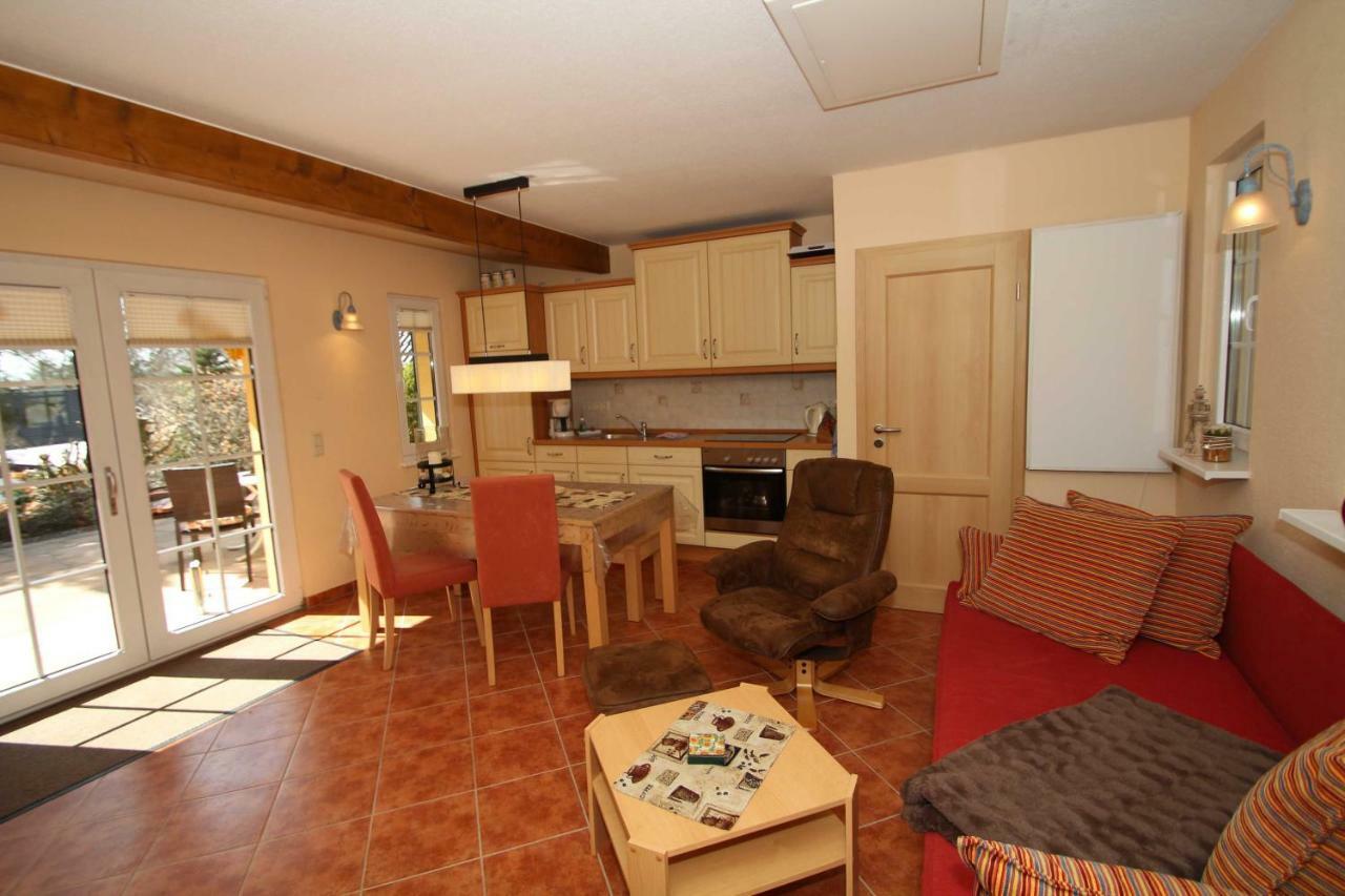 Ferienhaus Sommertied Sellin  Buitenkant foto